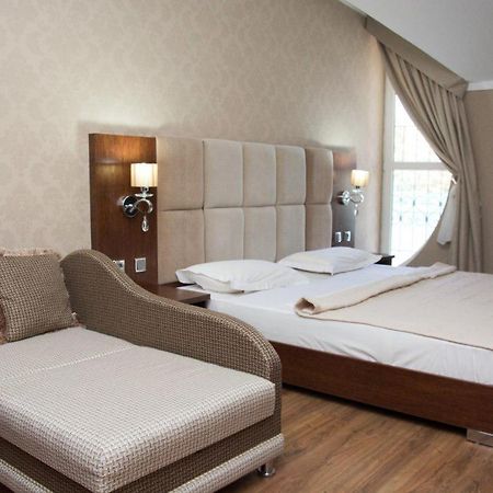 B&B Lake House Hotel Yusufkhona Exteriér fotografie